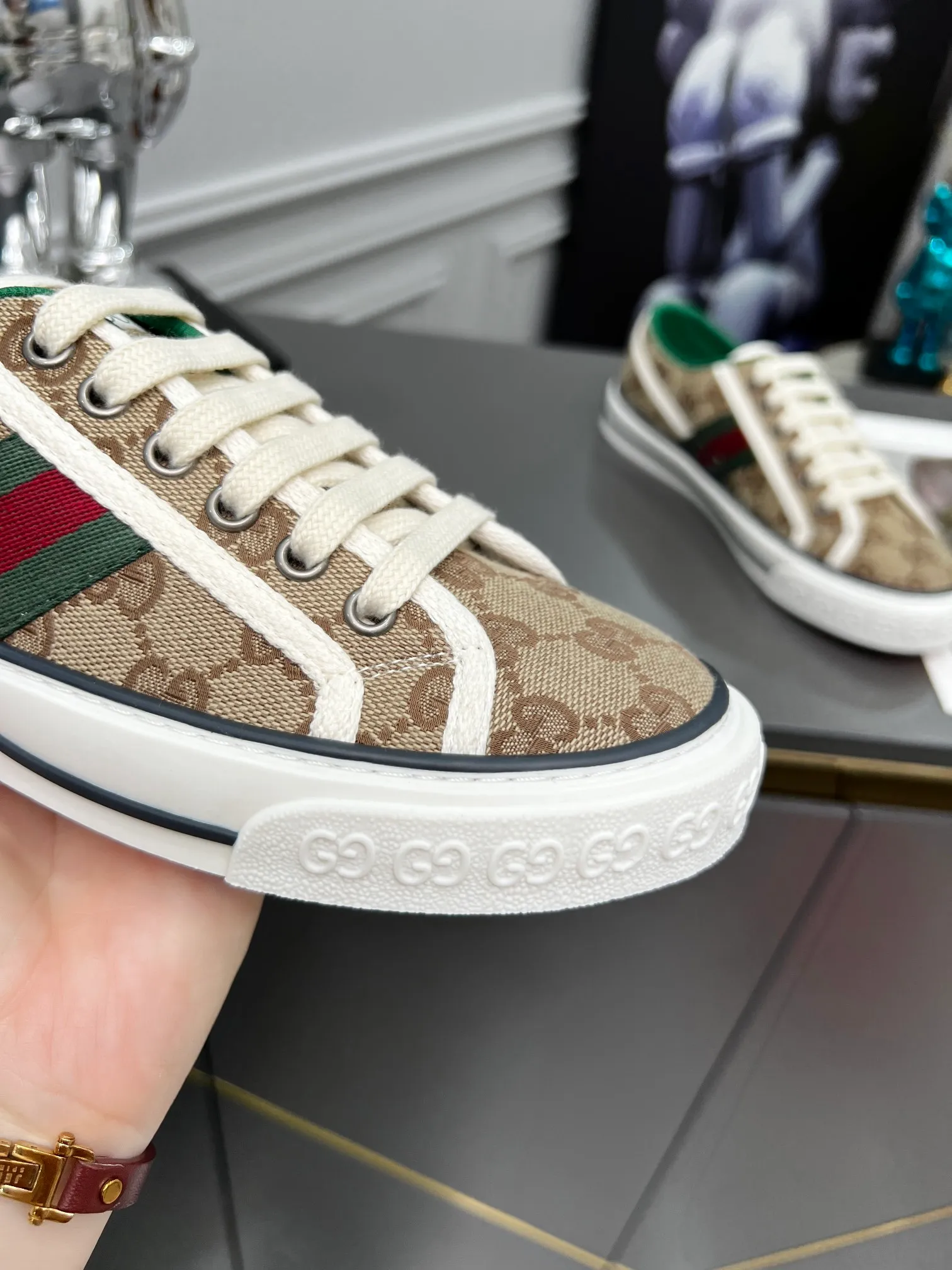 👟👟Ex-factory price 480👟👟 GUCCI new model 1977, classic LOGO material, 1:1 electric embroidery according to the original version, high version, complete package, low and highest version👟👟Ex-factory price U foam feet. T👟👟Ex-factory price U outsole, complete package! 35-44